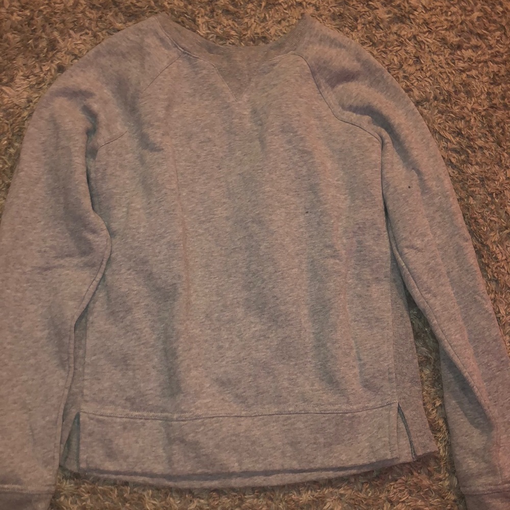 gray crew neck hoodie (champion)